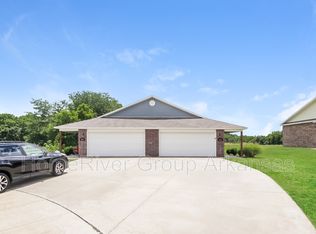 247 E Anabranch Ct, Farmington, AR 72730