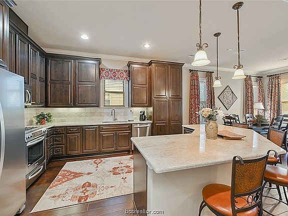 2nd image of 3400 Heisman Cir #10A