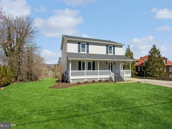 25730 Military Rd, Cascade, MD 21719