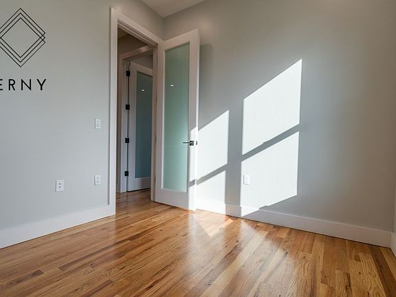 5th image of 48 Jefferson St #3L
