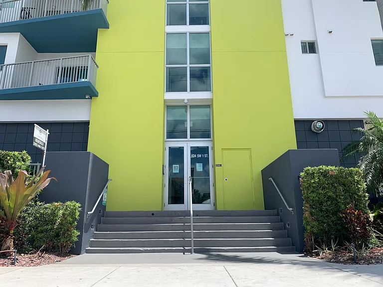 Vista del Rio Apartments — Photo 11