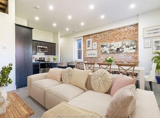 69 King St W #203, Chatham Kent, ON N7M 1C7