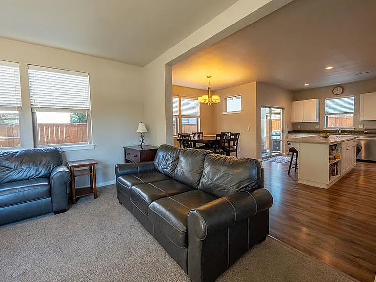 20774 SE Hollis Ln — Photo 10