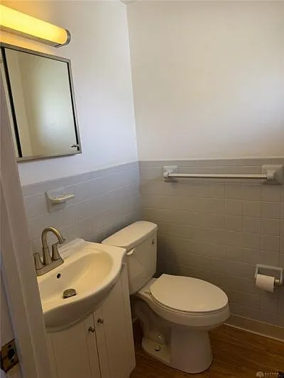 1389 Mapleridge Dr — Photo 16