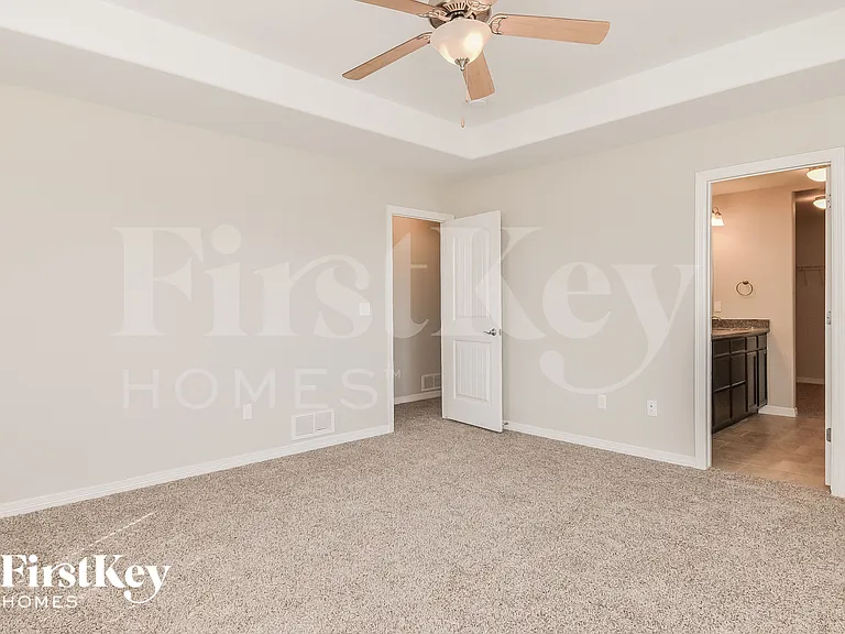 10255 Hidden Park Way — Photo 8