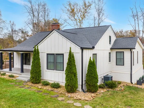 9812 Westland Dr, Knoxville, TN 37922