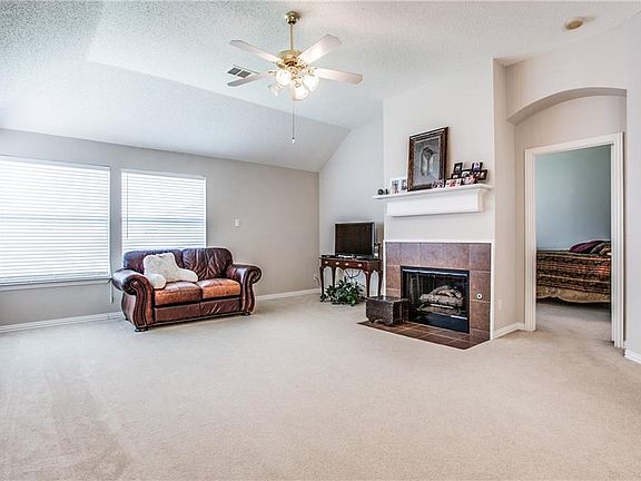 5th image of 5512 Lawnsberry Dr