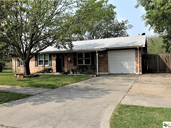 3rd image of 1513 Ferndale Dr