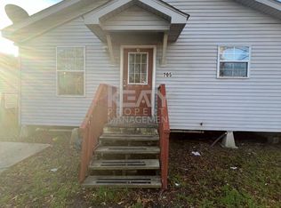 705 Walker Rd, Lafayette, LA 70506