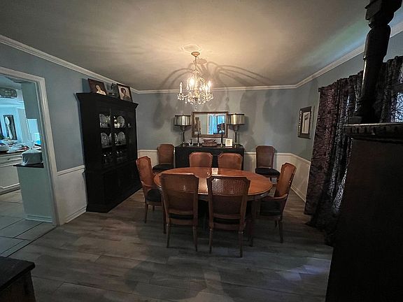 5th image of 9 Sweetbrush Ave