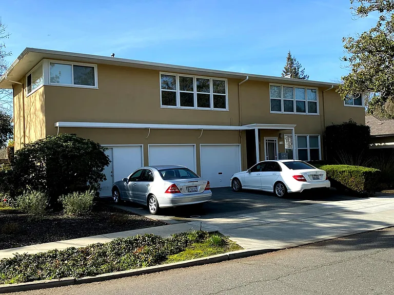 563 Miramonte Ave #NA — Photo 2