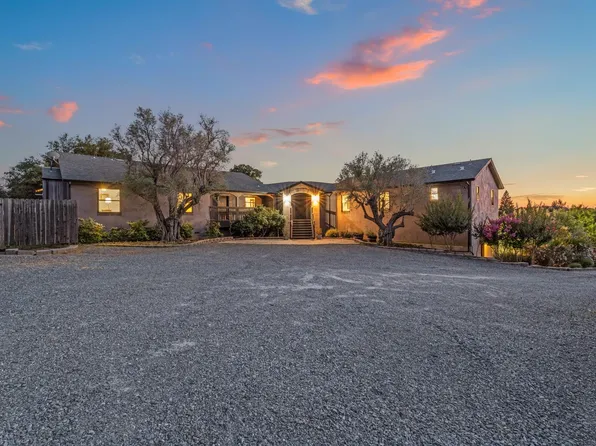 3893 Peach Dr, Loomis, CA 95650