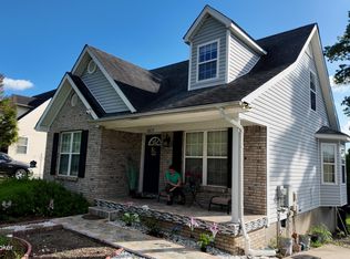 6817 Currington Cir, Louisville, KY 40258
