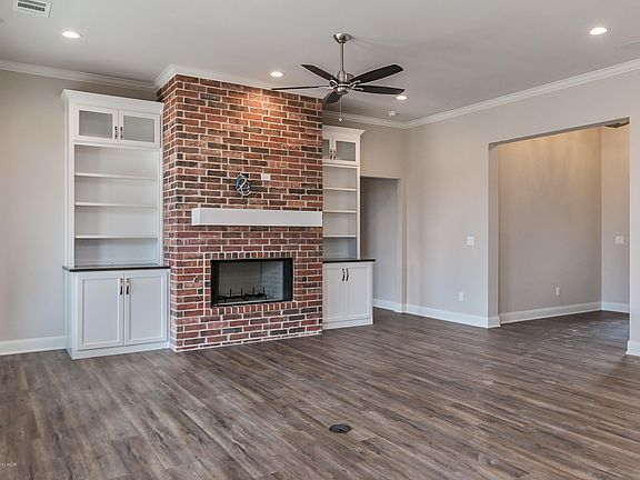 5th image of 26 Kenna Ln