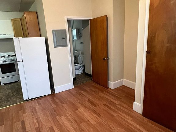 4th image of 4154 W Girard Ave APT 2F