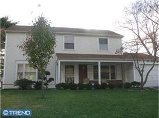 128 Pageant Ln, Willingboro, NJ 08046