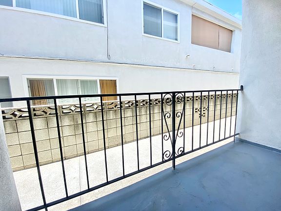 4th image of 1229 12th St APT 06