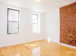 310 E 18th St #2A, New York, NY 10003