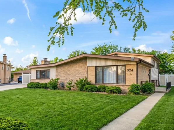324 Warren Rd, Glenview, IL 60025