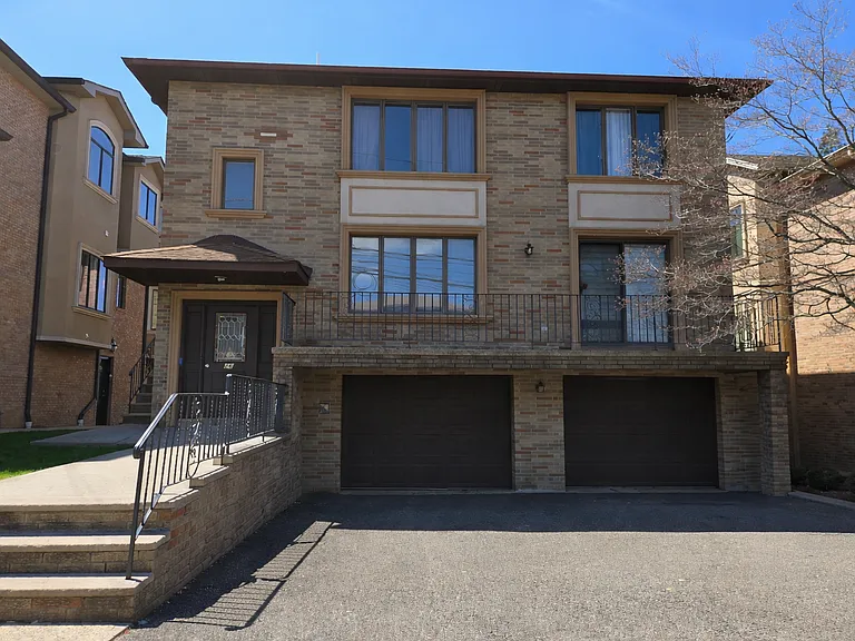 26 W Ruby Ave #2 — Photo 1