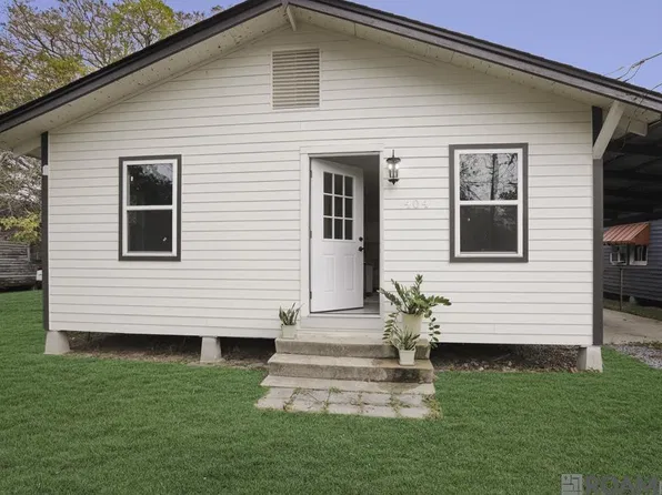 404 W New River Rd, Gonzales, LA 70737