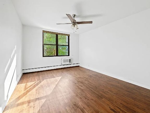 4th image of 229 E 29th St #5CC