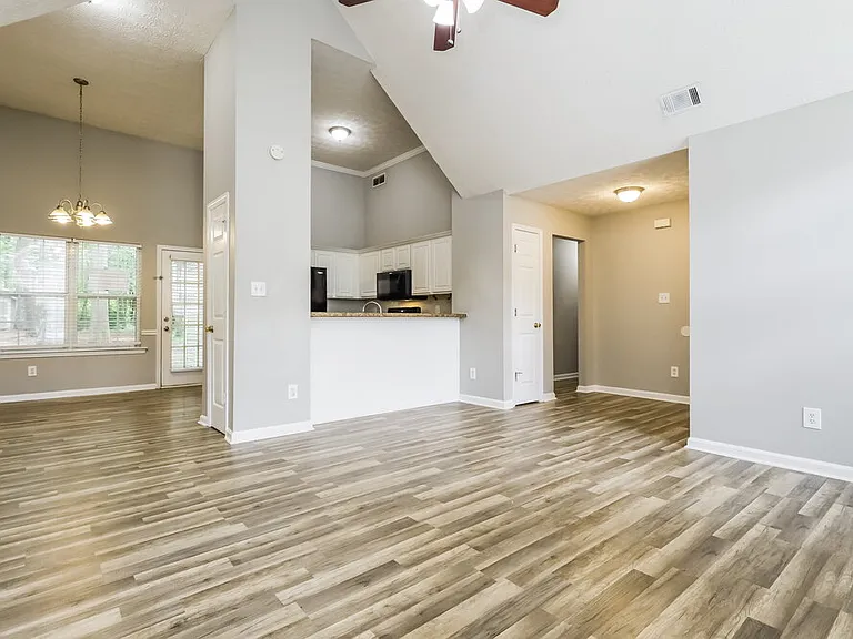 130 Stoney Brook Way — Photo 5