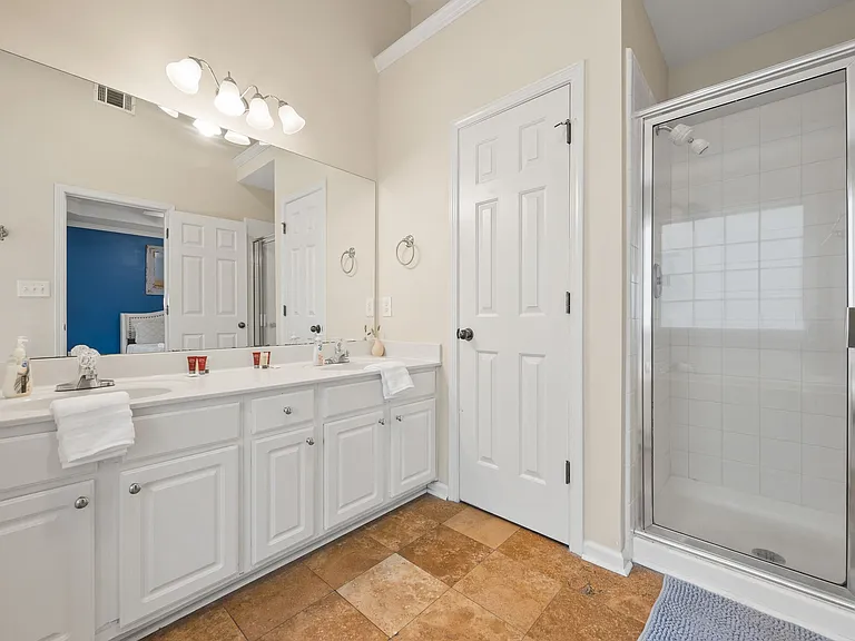 3613 Southland Dr NE #A — Photo 5