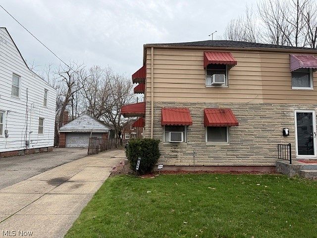 1st image of 1464 E 250th St