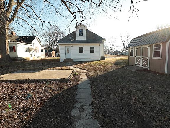 4th image of this home