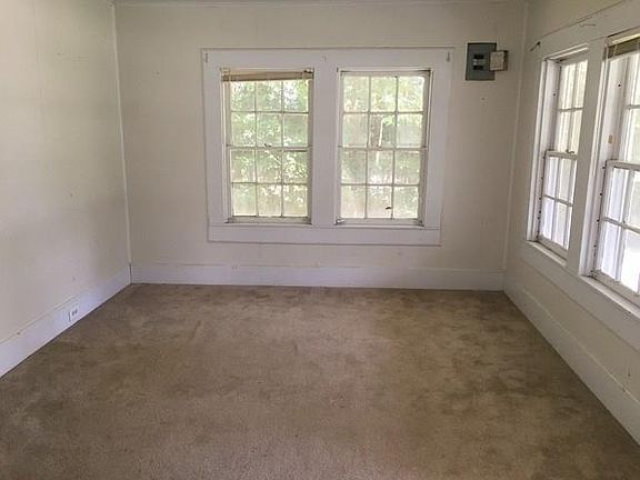 2nd image of 402 E 6th Ave