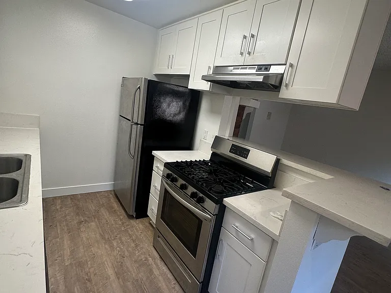 11045 Fruitland Dr #207 — Photo 8