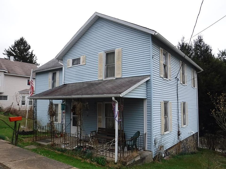 2nd image of 26 Locust St