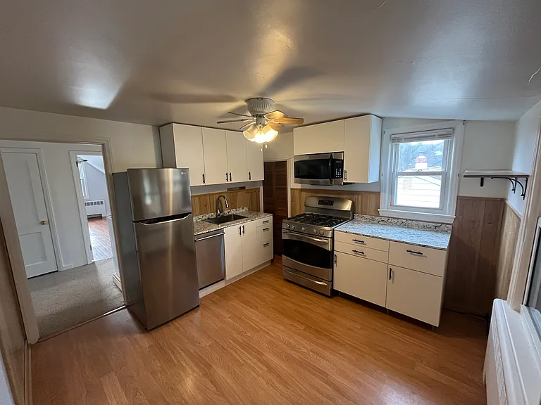 1417 W High St #2 — Photo 6