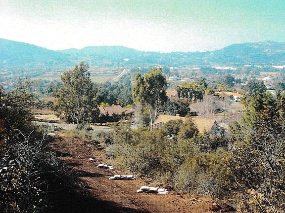 4th image of Birchwood Dr