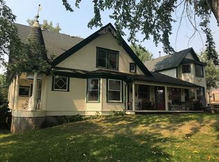 8980 N Applegate Rd, Grants Pass, OR 97527