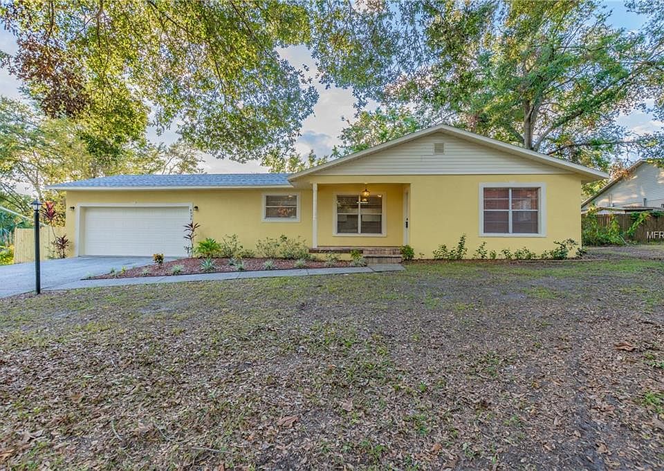 1st image of 4939 Hidden Hills Dr