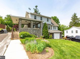 8 Woodside Ave, Spring Mount, PA 19473