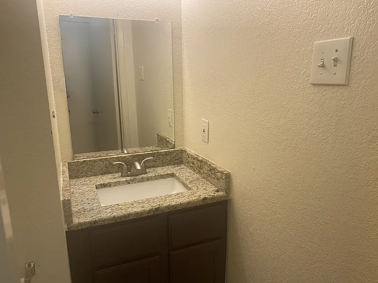 2826 Wimbledon Ct #B — Photo 13