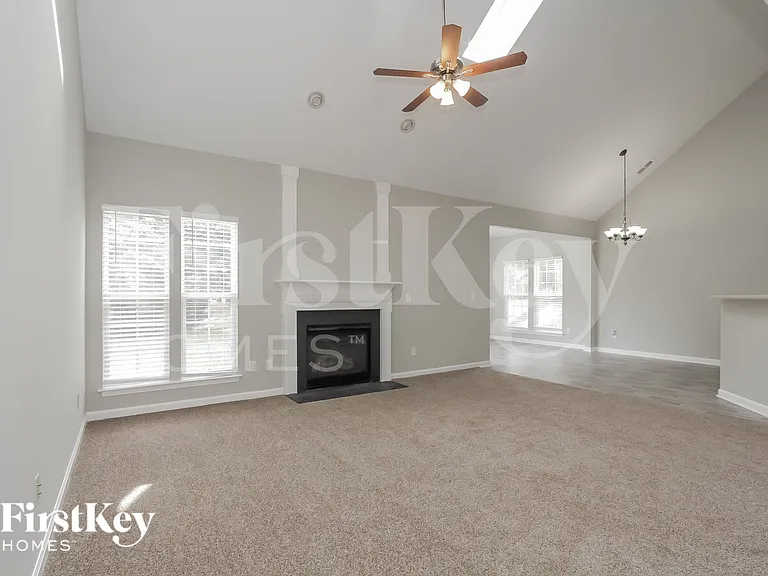 9708 Spring Park Dr — Photo 4
