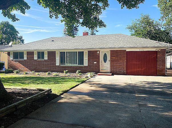 1st image of 7571 Primrose Dr