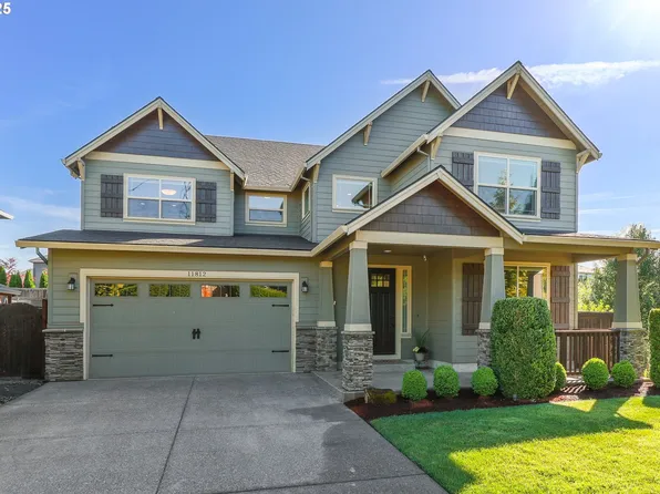11812 White Ln, Oregon City, OR 97045