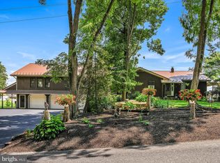 206 Smaltz Rd, Womelsdorf, PA 19567