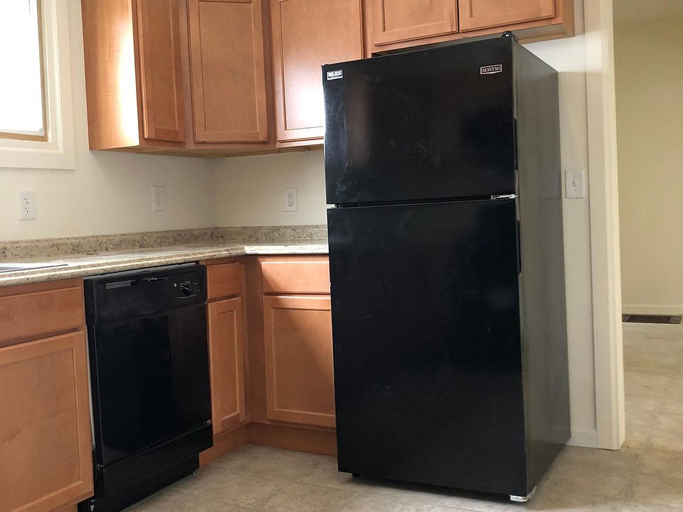 1st image of 36 Leonard St #1