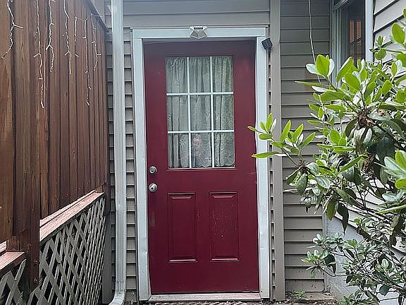 Separate entrance basement