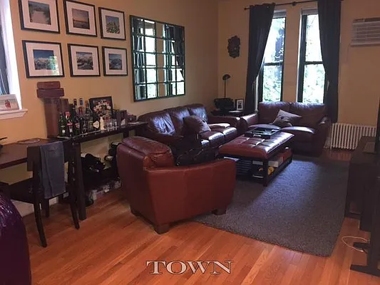 Rented by Town Residential | media 28