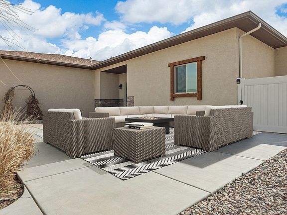 3rd image of 944 Adobe View Way