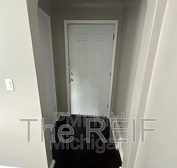 813 Alvord Ave — Photo 14