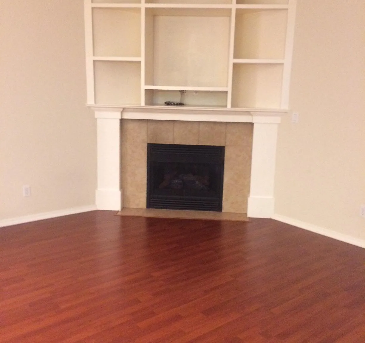 3 bed, 2.5 bath, 1511 sqft, $1,750 — Photo 2