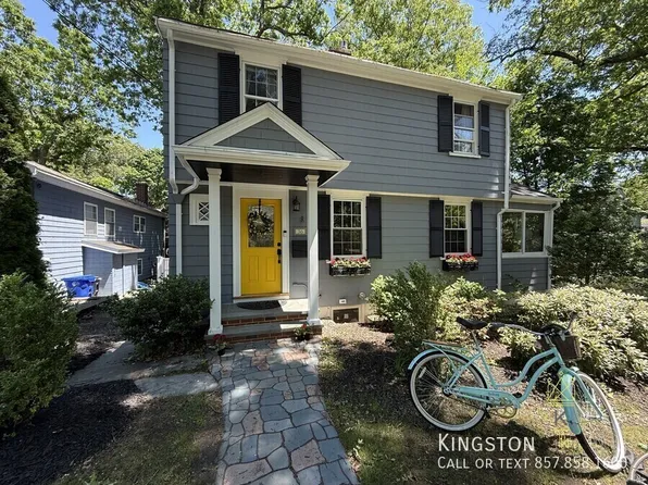 36 Risley Rd, Brookline, MA 02467